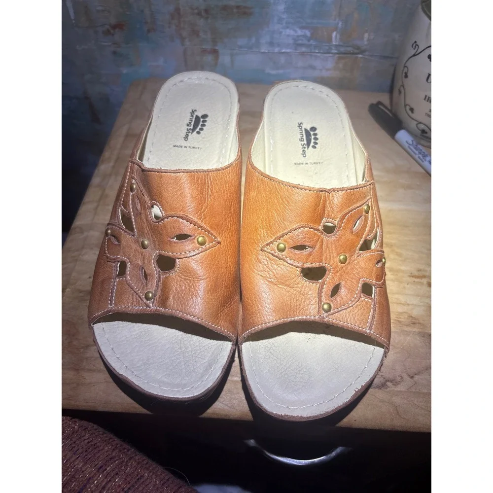 Spring Step Star-MBR Tan Leather Floral Cutout Wedge Slide Sandals Womens 9 40